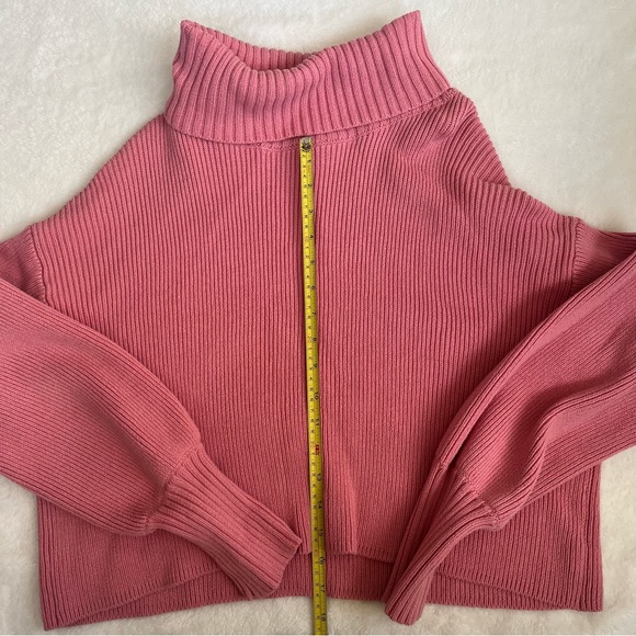 wild fable Pink Women's Cropped Turtleneck Sweater - Picture 2 of 5